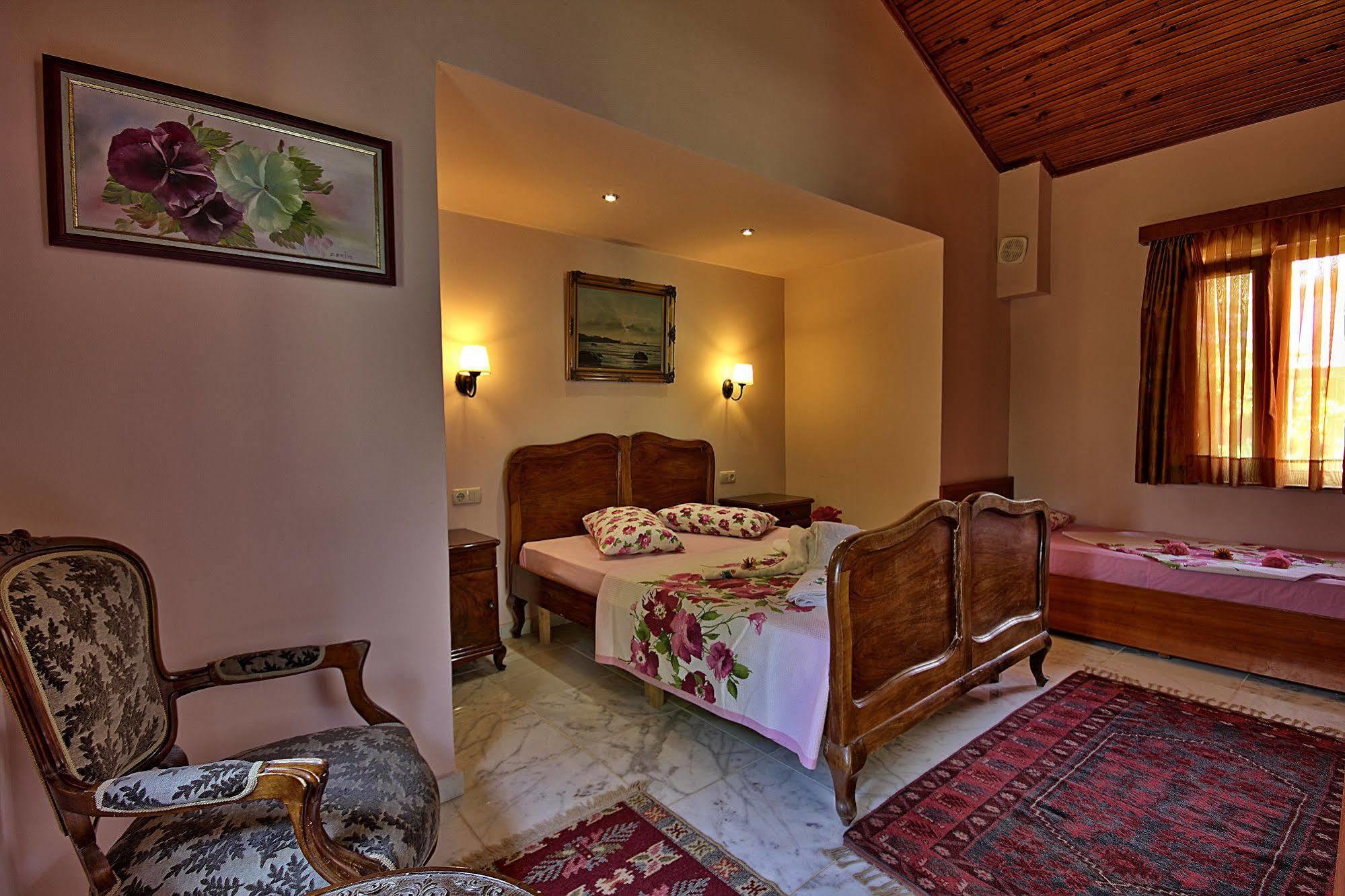 Hotel Dalya Life à Göcek Extérieur photo